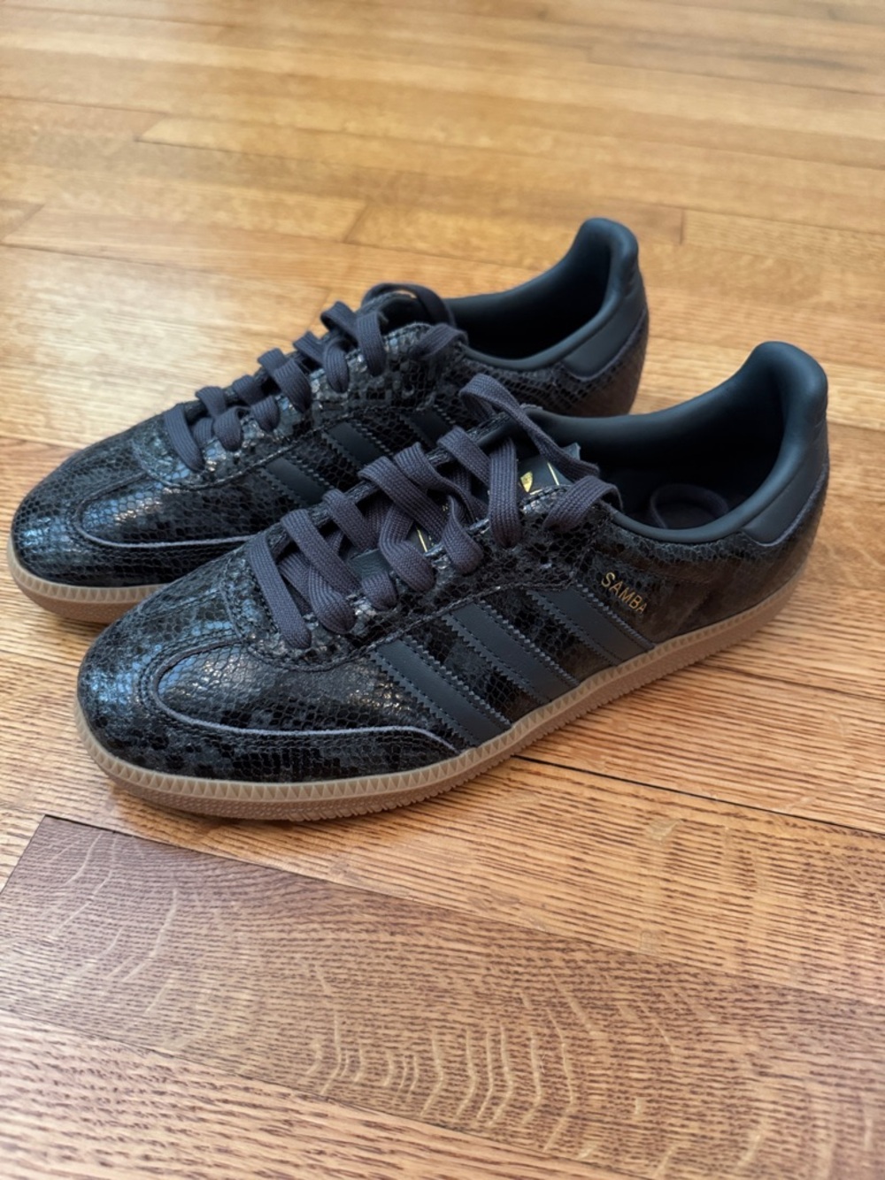 Never Worn - adidas Women's Samba OG Shoes - Black/Gum